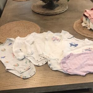 Bundle of 0-6m Baby Girls clothes